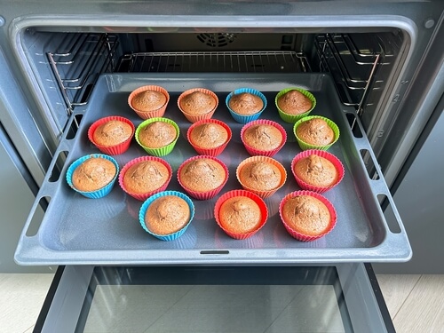 מאפינס בתבניות סיליקון